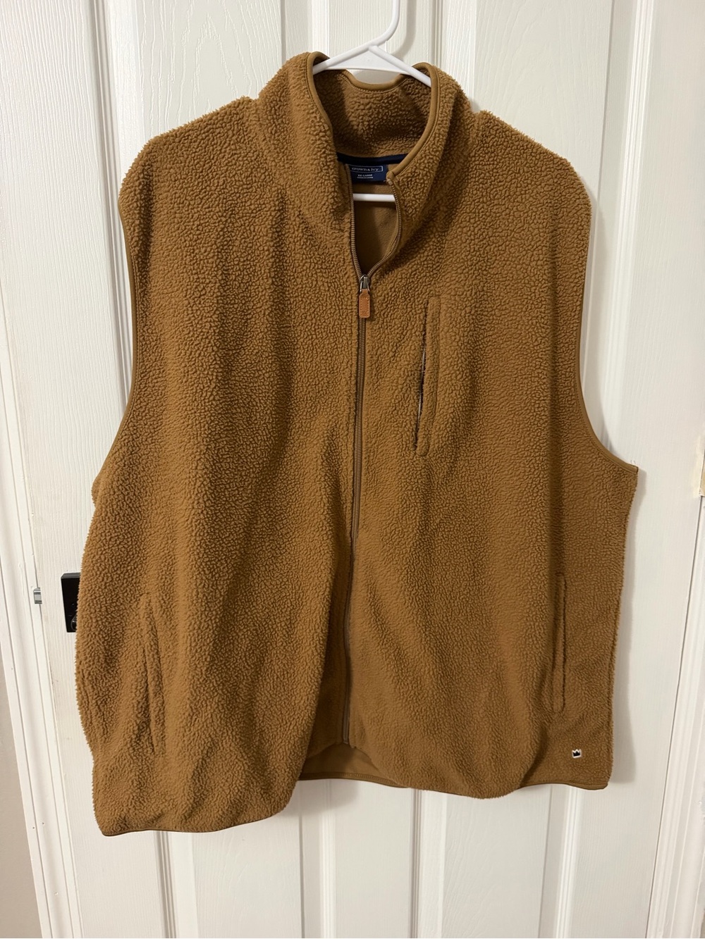 crown & ivy Men's Camel Brown Sherpa Fleece Vest